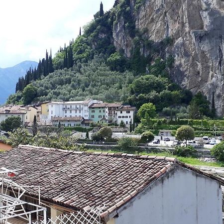 Sarca Riverside Arco Bagian luar foto