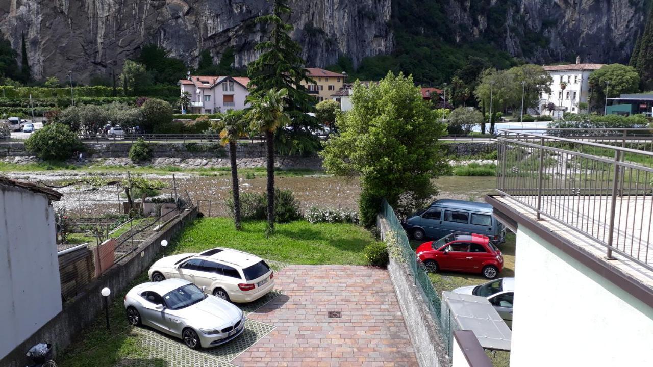 Sarca Riverside Arco Bagian luar foto